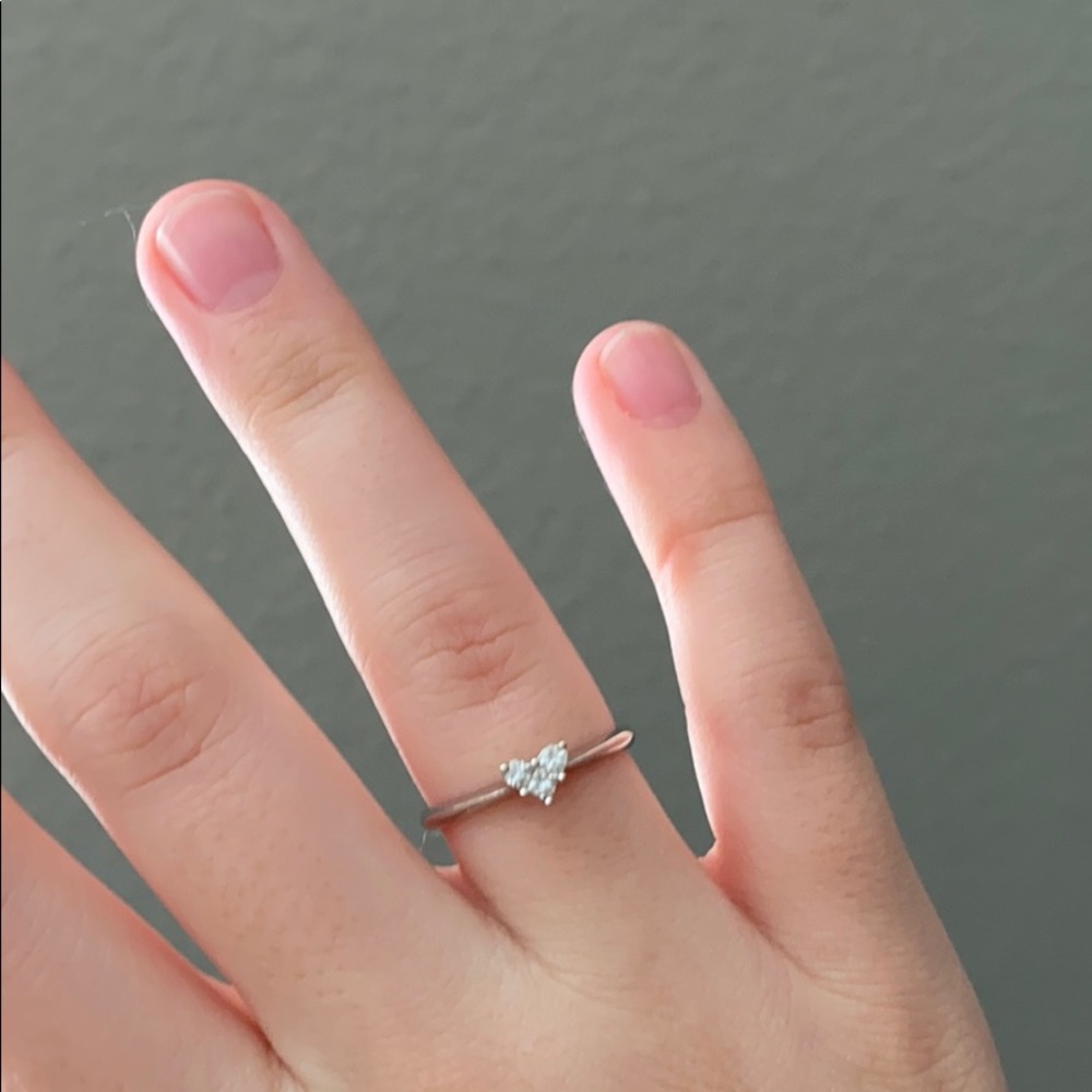 SALE!!! 🚨 Genuine 14k white gold diamond ring